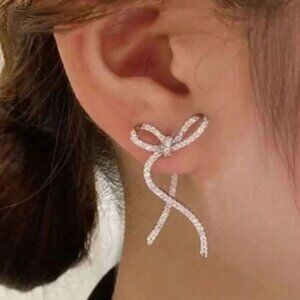 Bohemian Bow earring A519